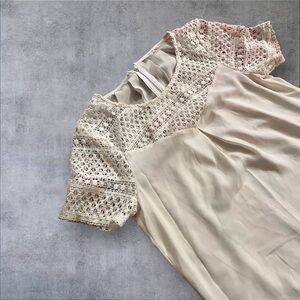 White top, crochet x sheer style